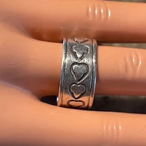 Heart engraved ring